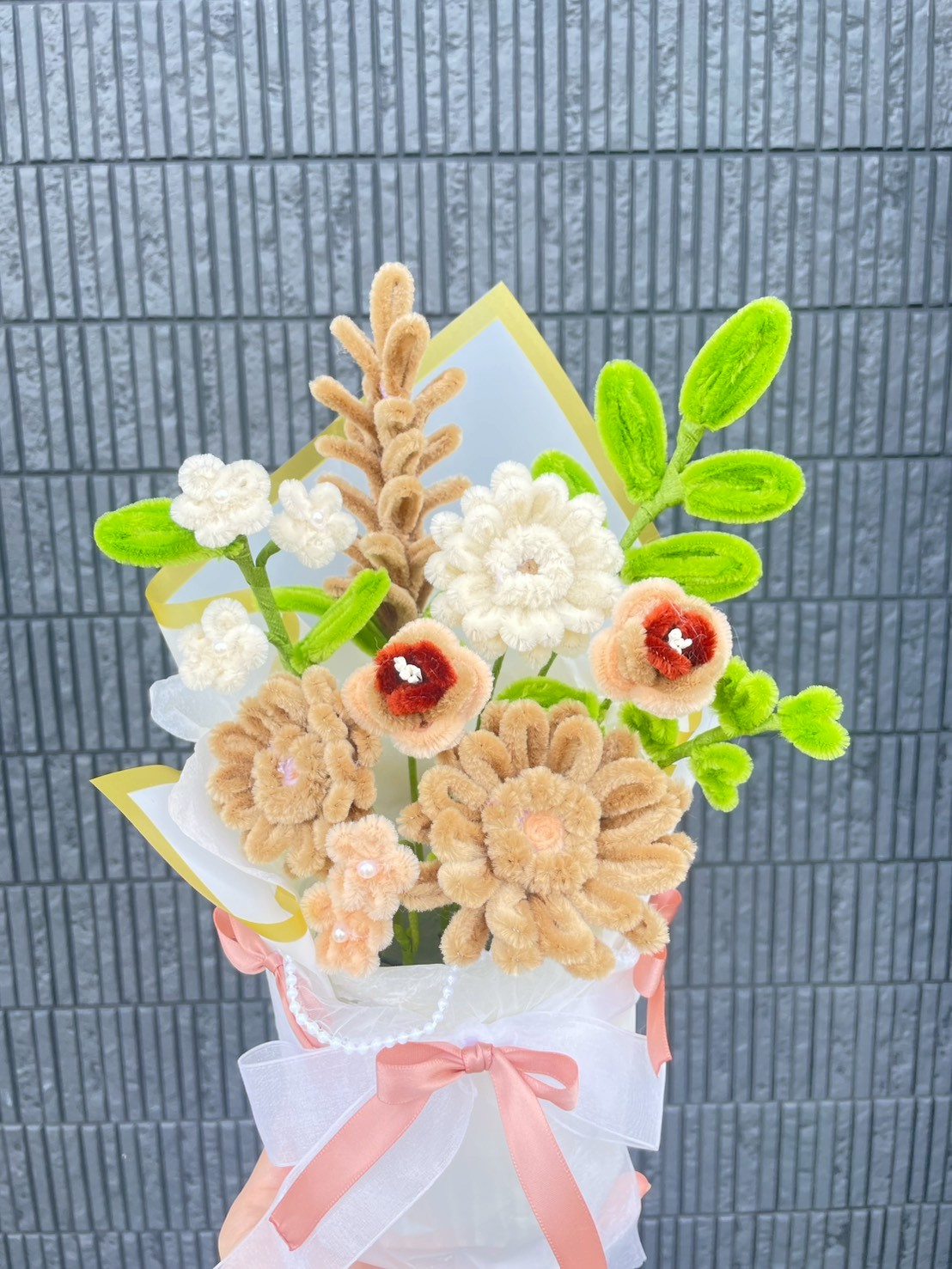 パステルピンクのミニブーケ